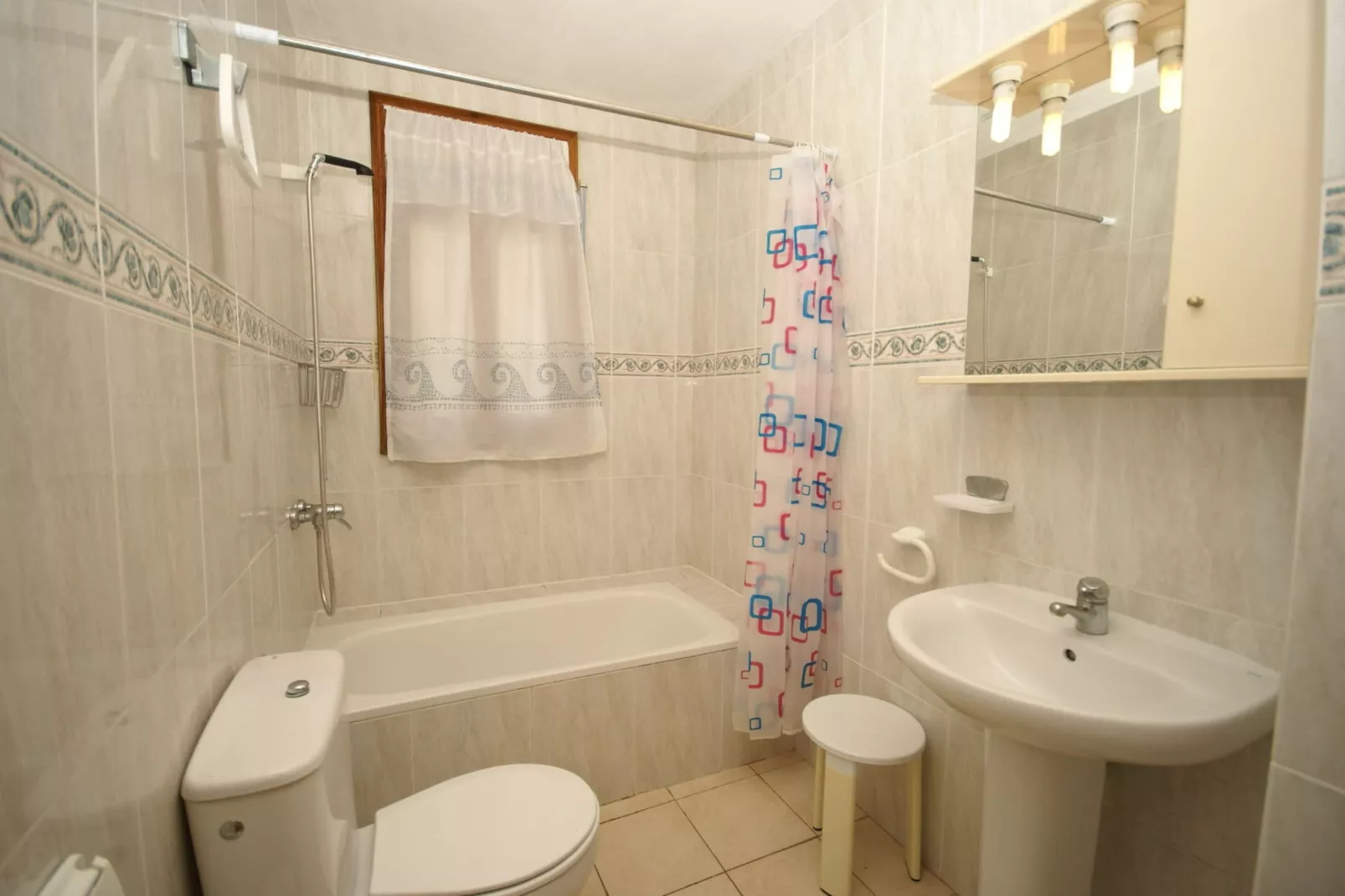 Apartamento Pals Mar-Bathroom