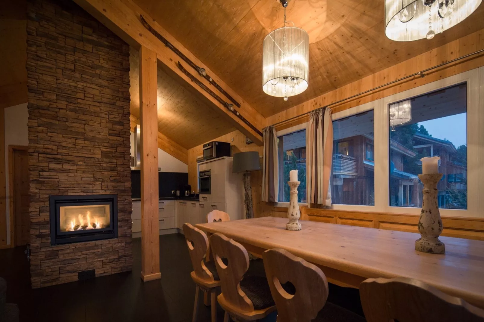 Alpenpark Turrach 6-Dining room