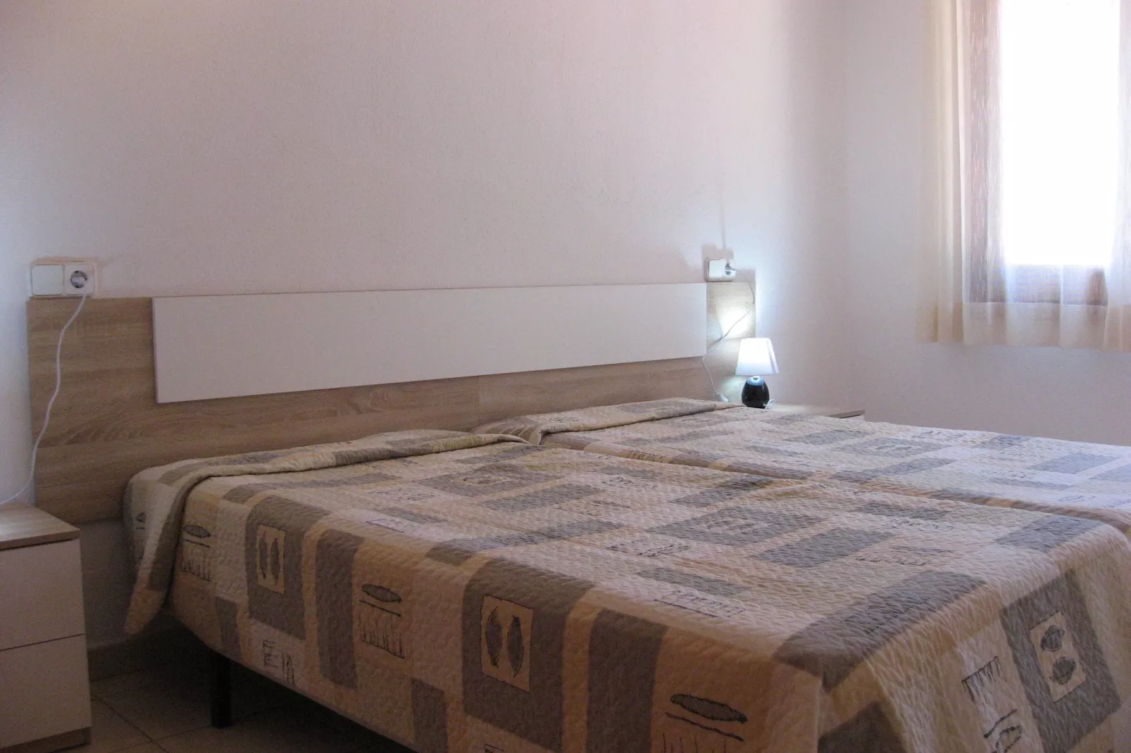 Apartamento Pals Mar-Bedroom