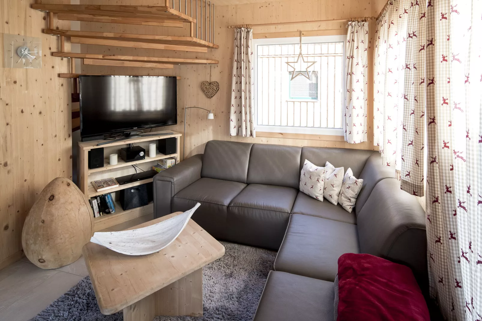Kreischberg Chalets 43b-Living room