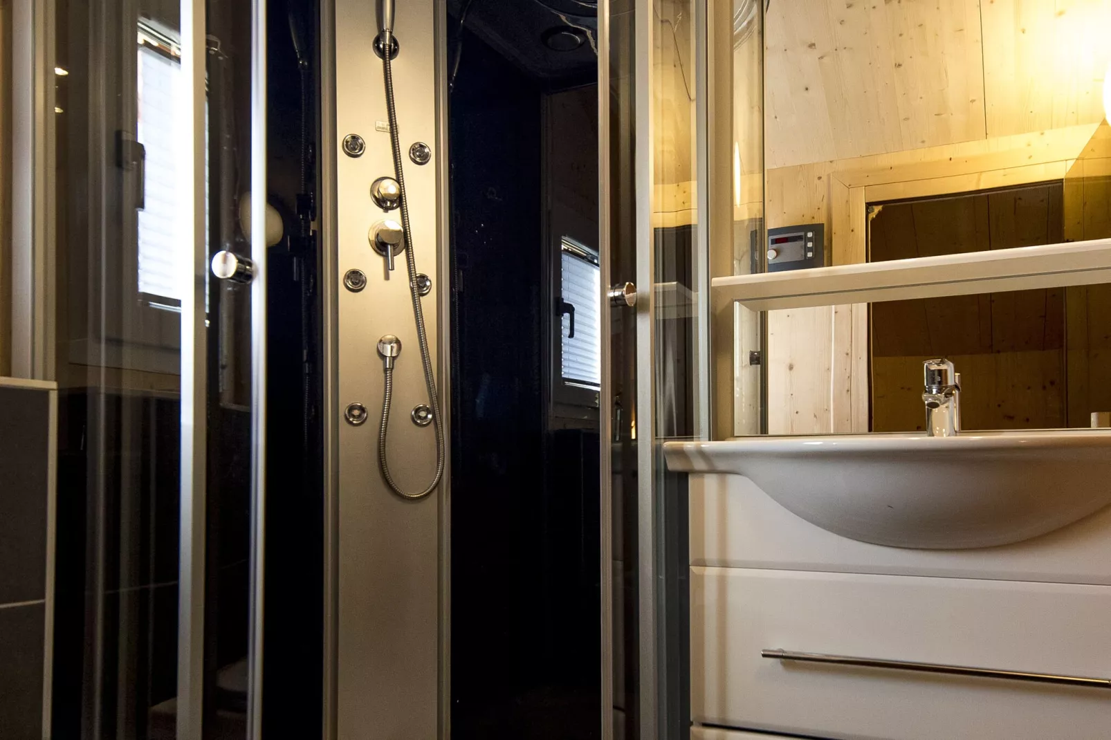Kreischberg Chalets 43b-Bathroom