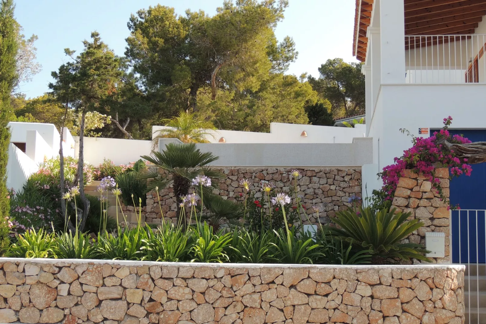 Es Queixal-Gardens summer