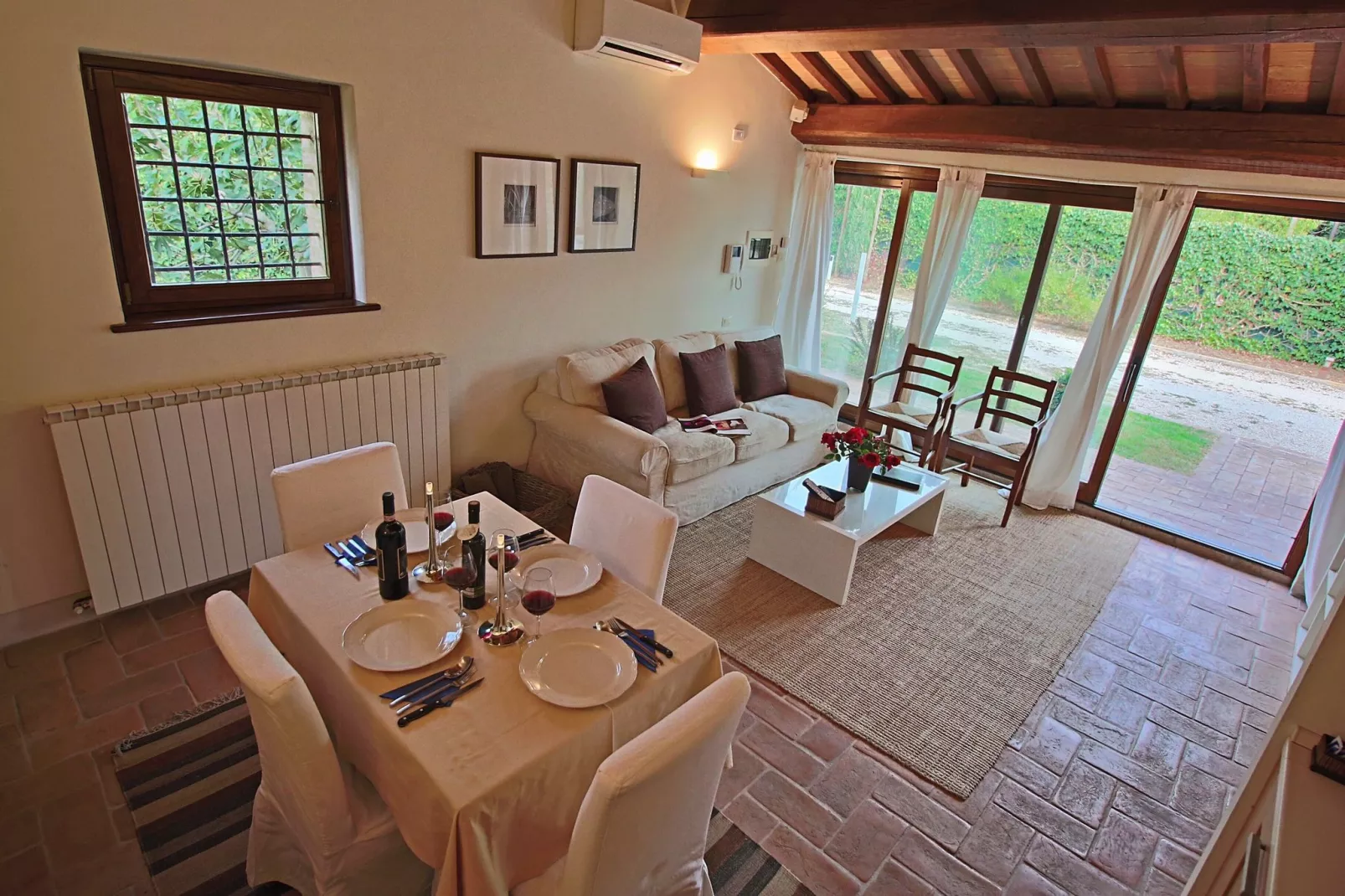 La Cantina-Dining room