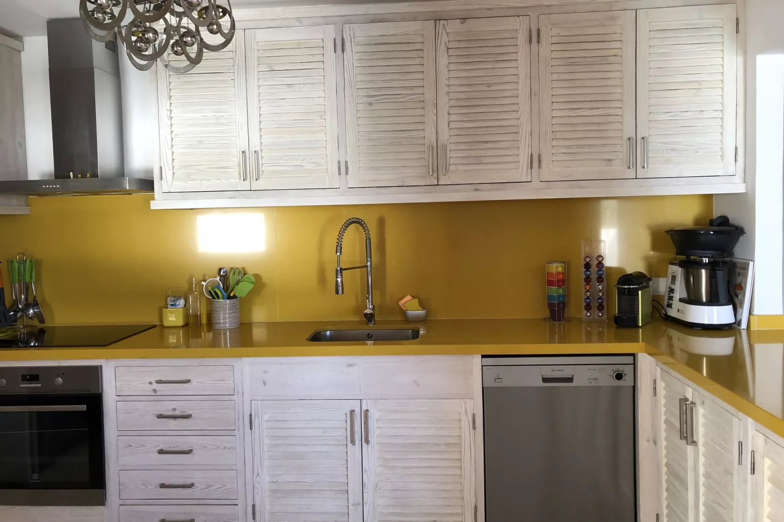 Es Queixal-Kitchen