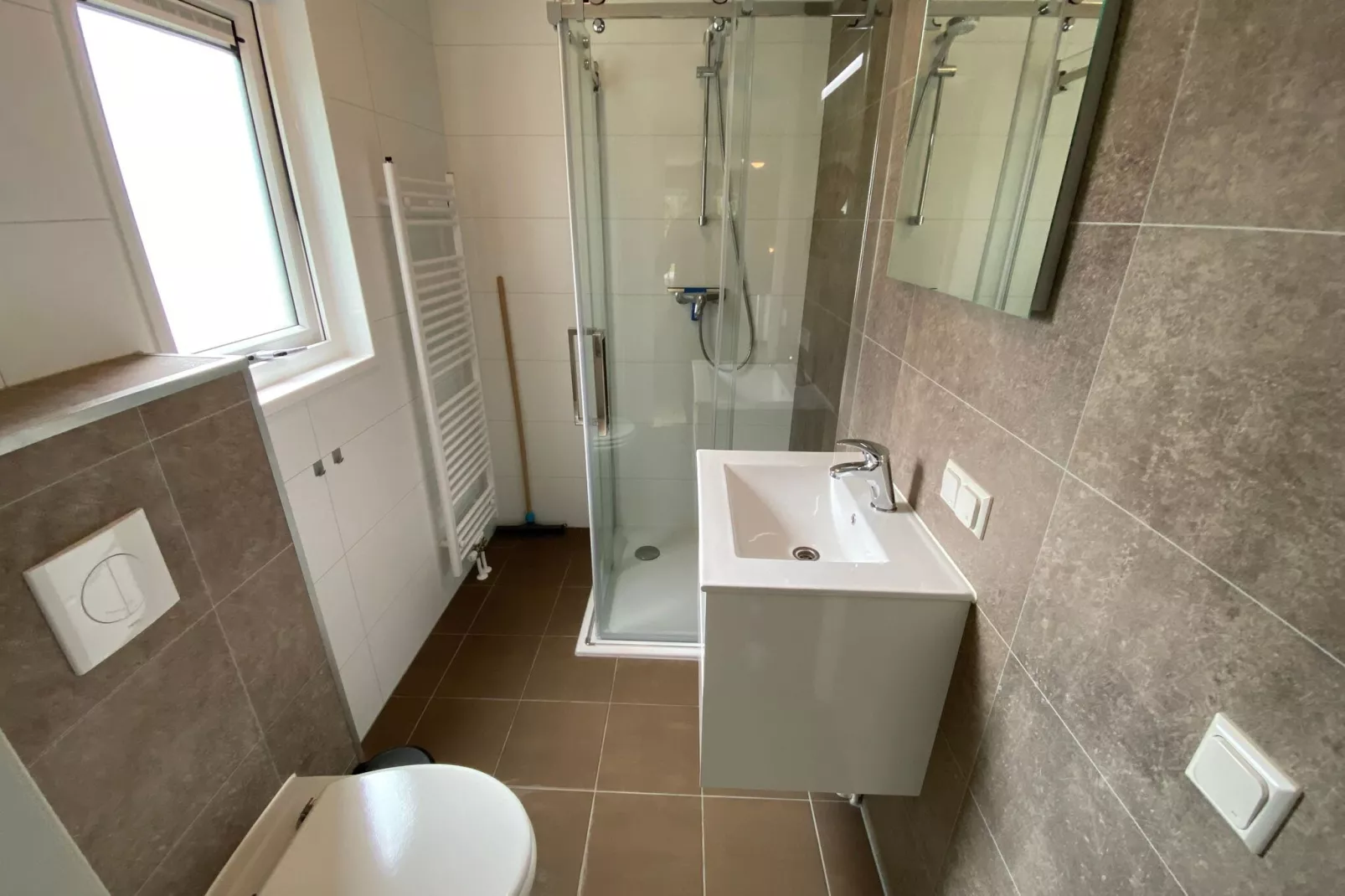 Resort De Utrechtse Heuvelrug 9-Bathroom