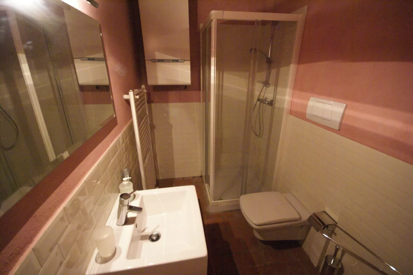 Podere Pulicciano Orciaia-Bathroom