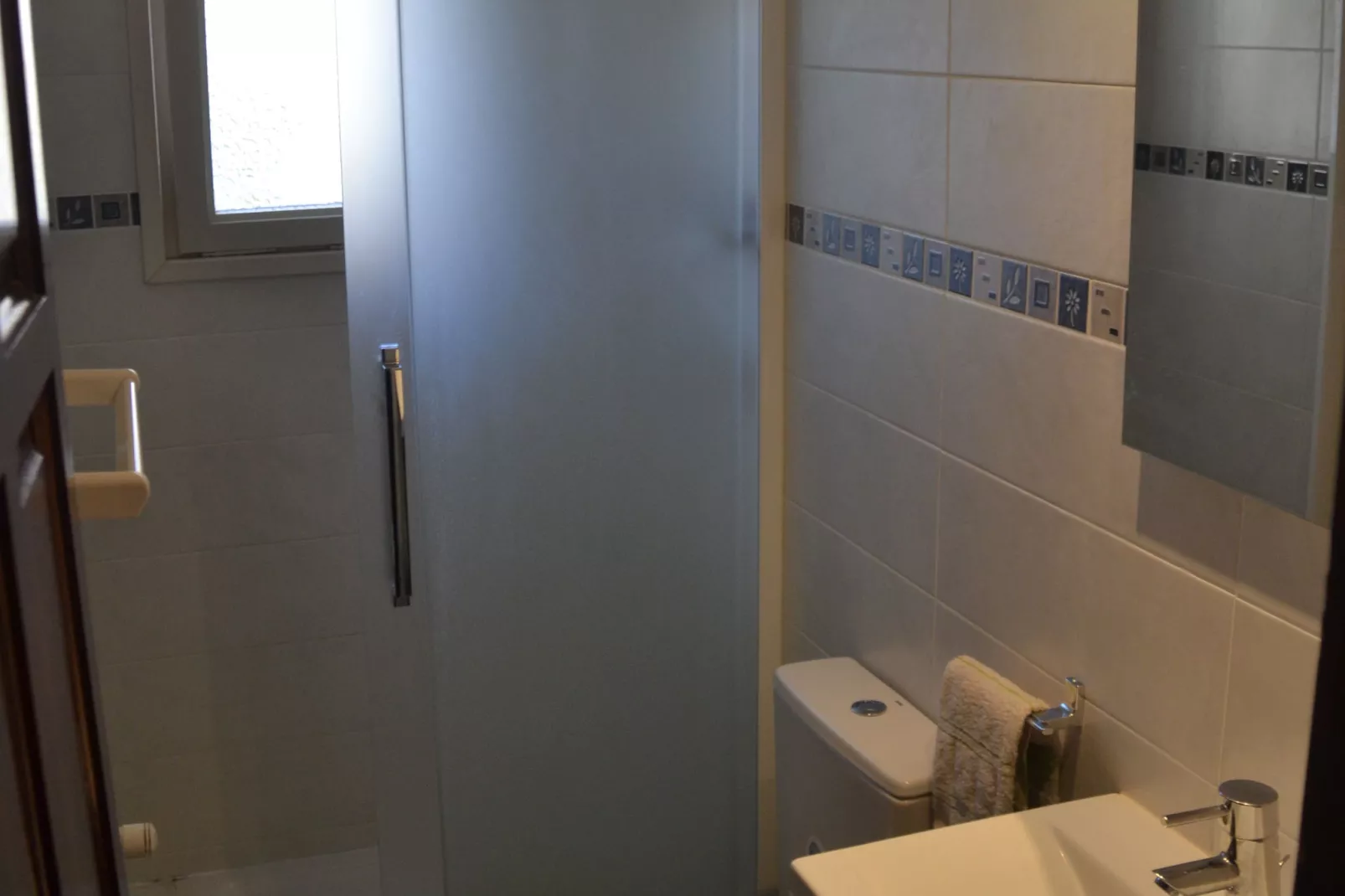 Les Oliveres 32-Bathroom