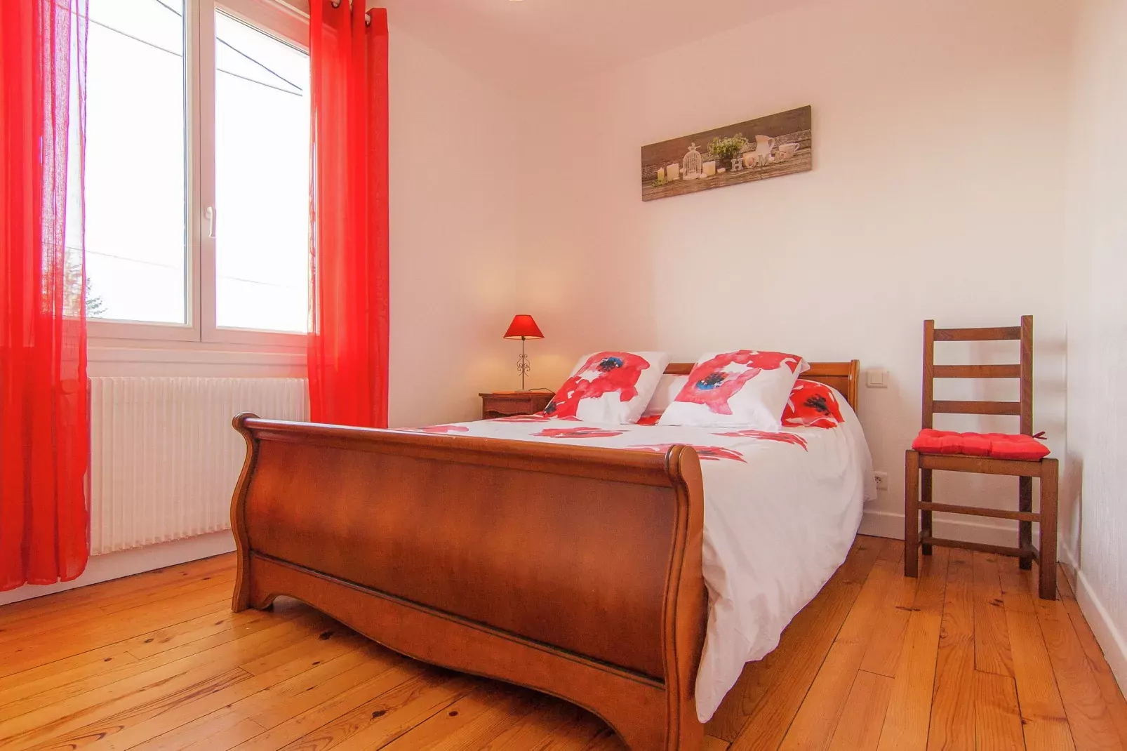 Malemort-Bedroom