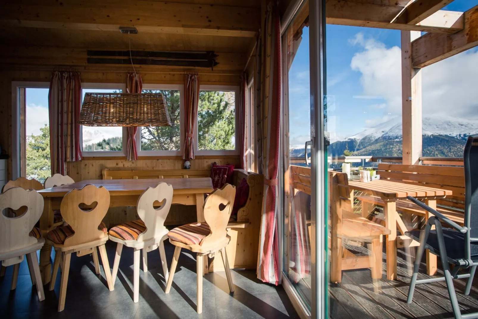 Alpenpark Turrach 1-Dining room