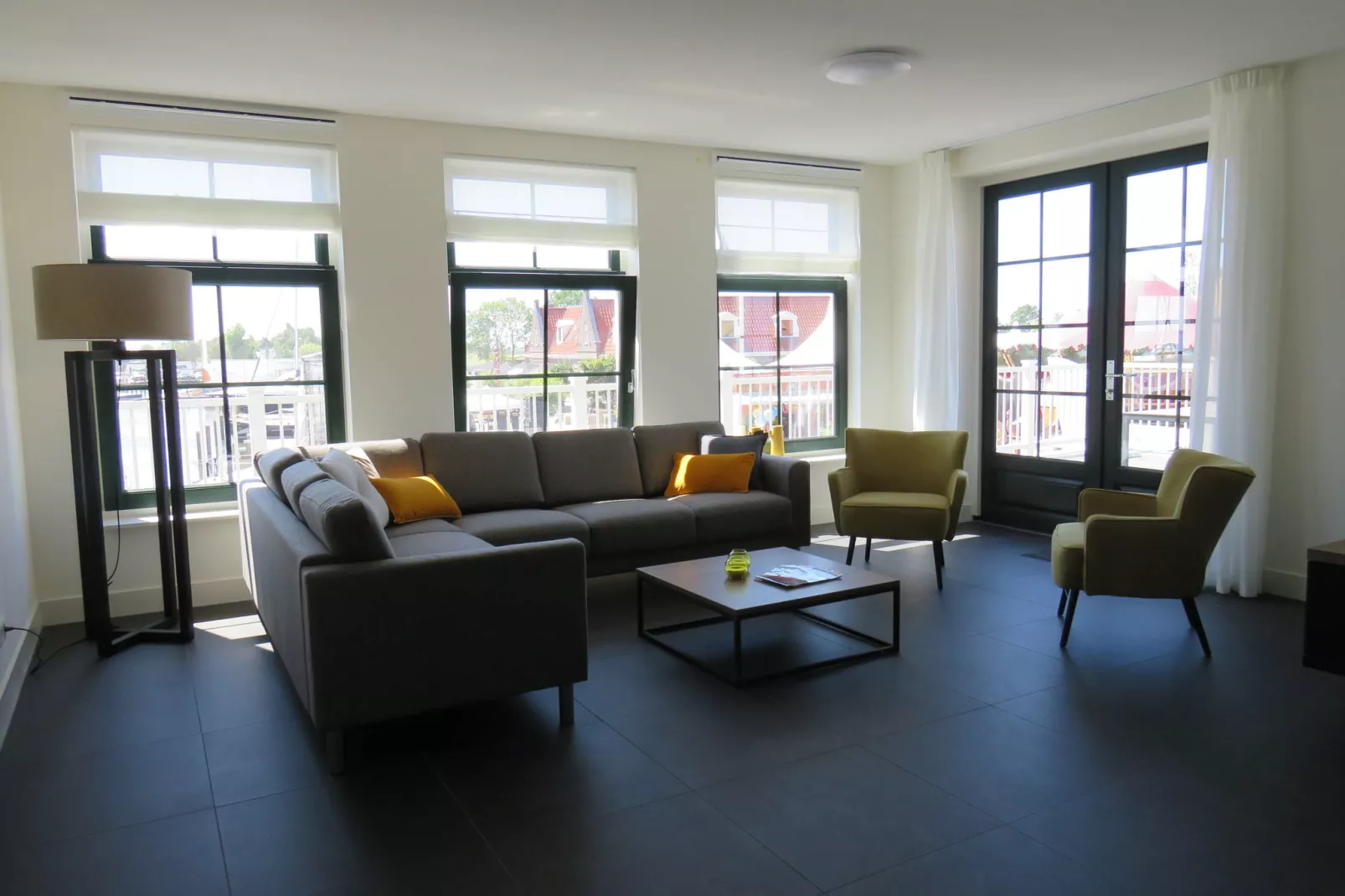Resort Poort van Amsterdam 2-Living room