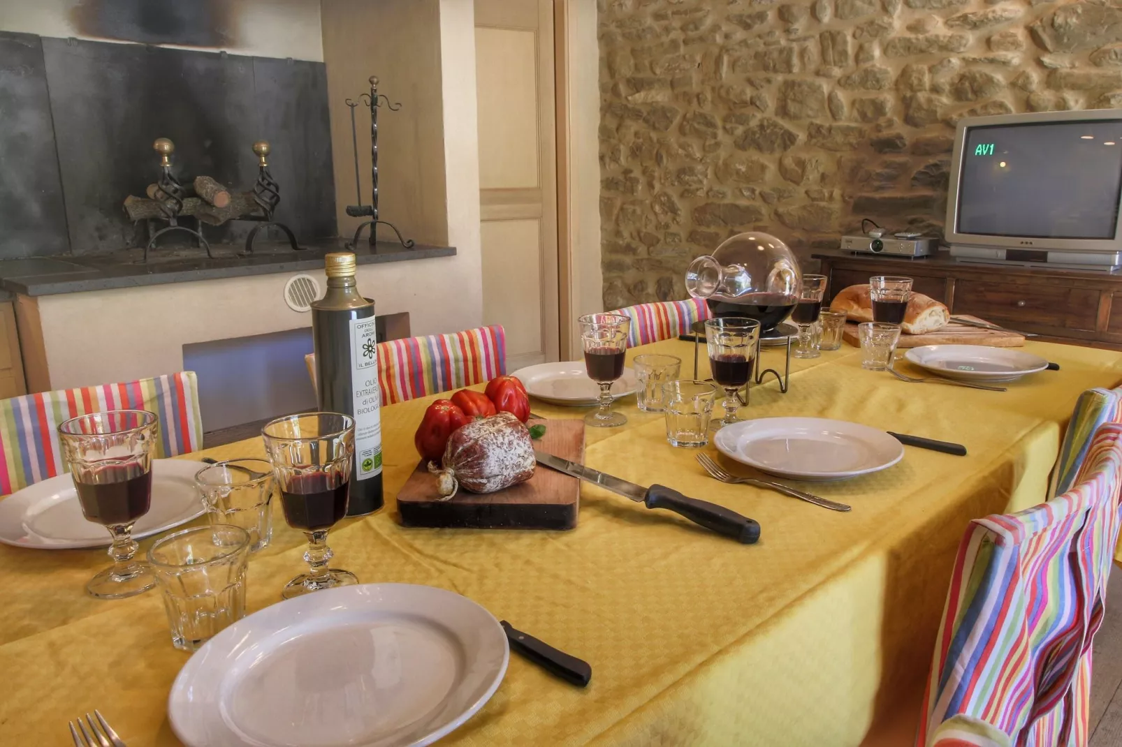 Podere Pulicciano Pozzo-Dining room