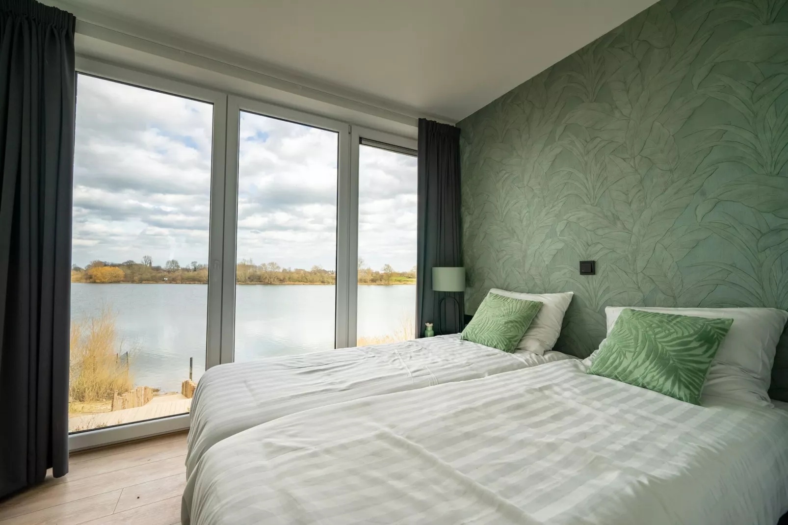 Resort Aan De Maas 6-Schlafzimmer