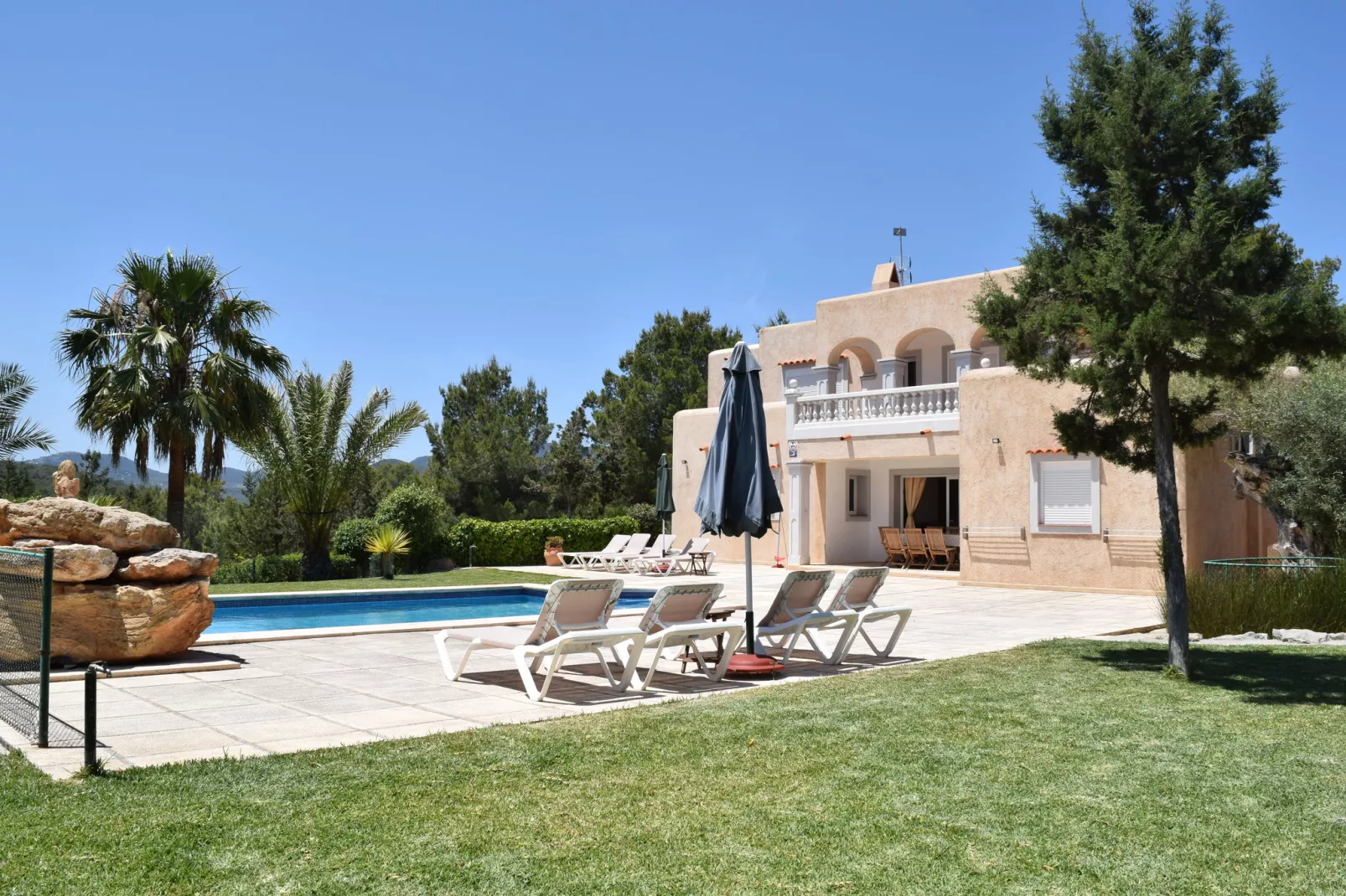Can Cova-Exterior summer