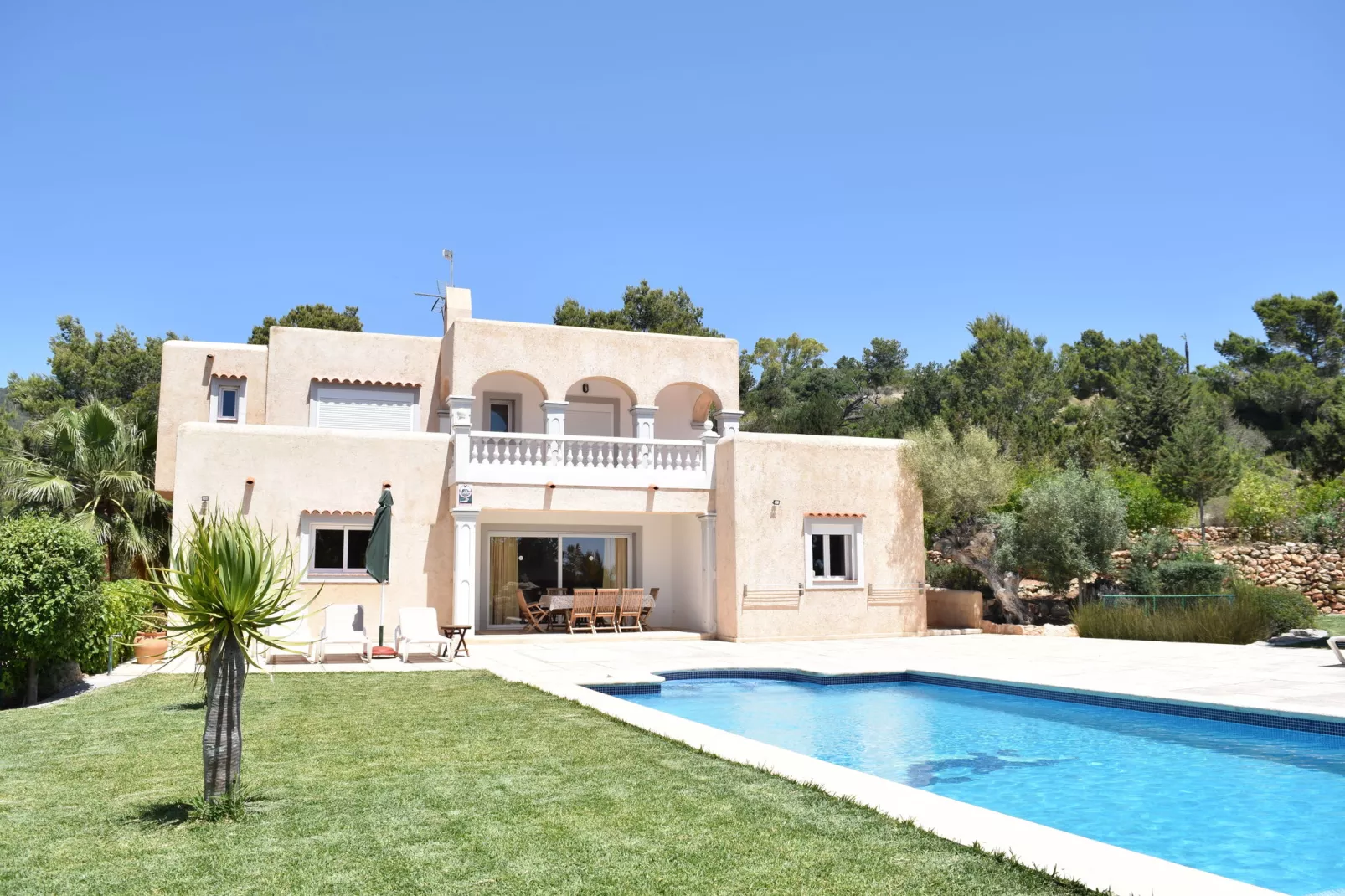 Can Cova-Exterior summer