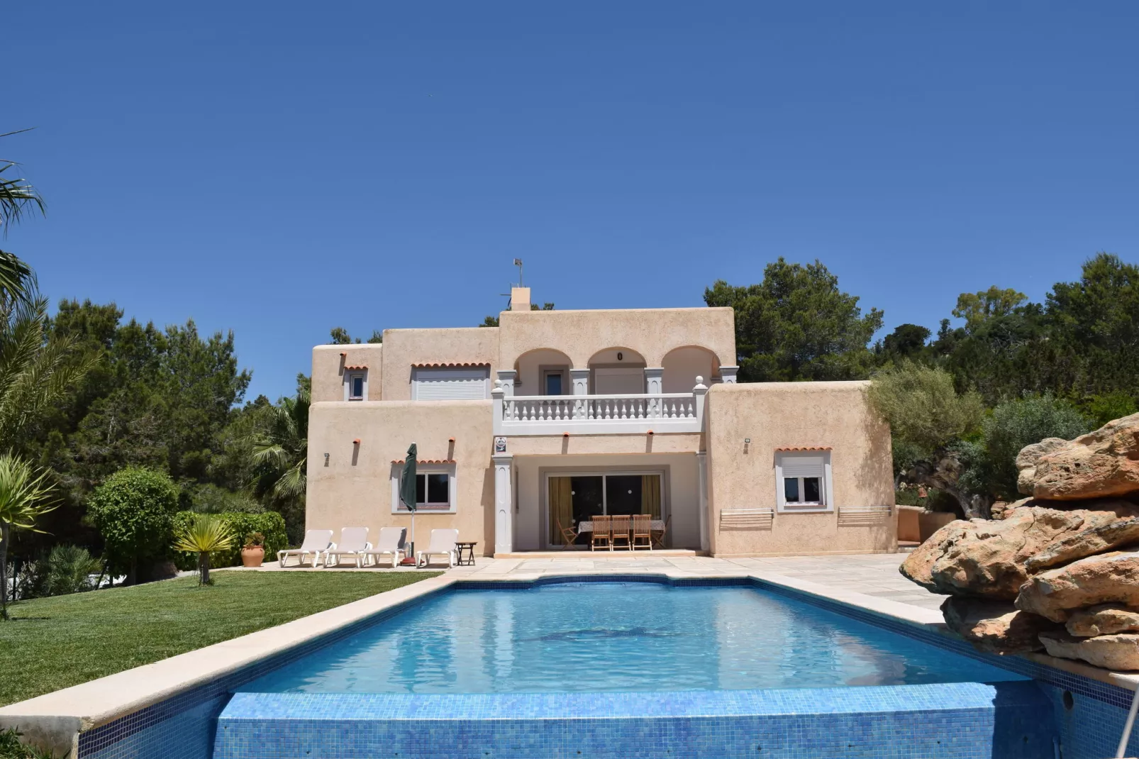 Can Cova-Exterior summer