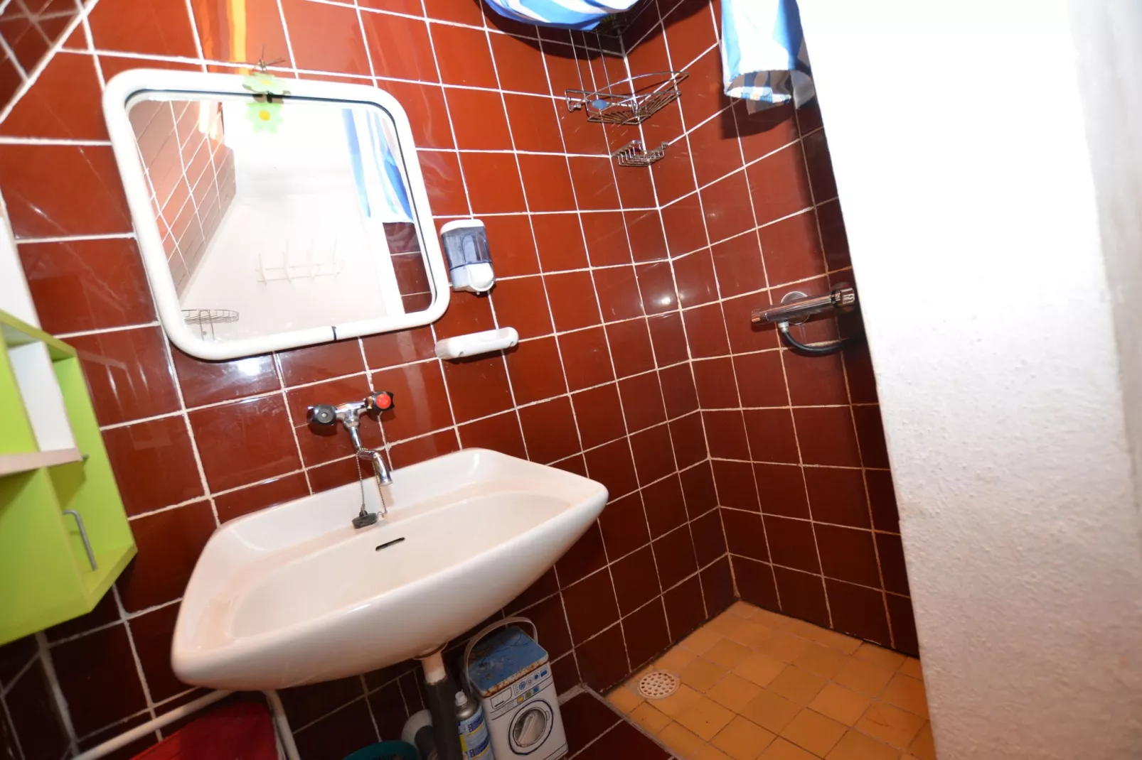 Milos-Bathroom