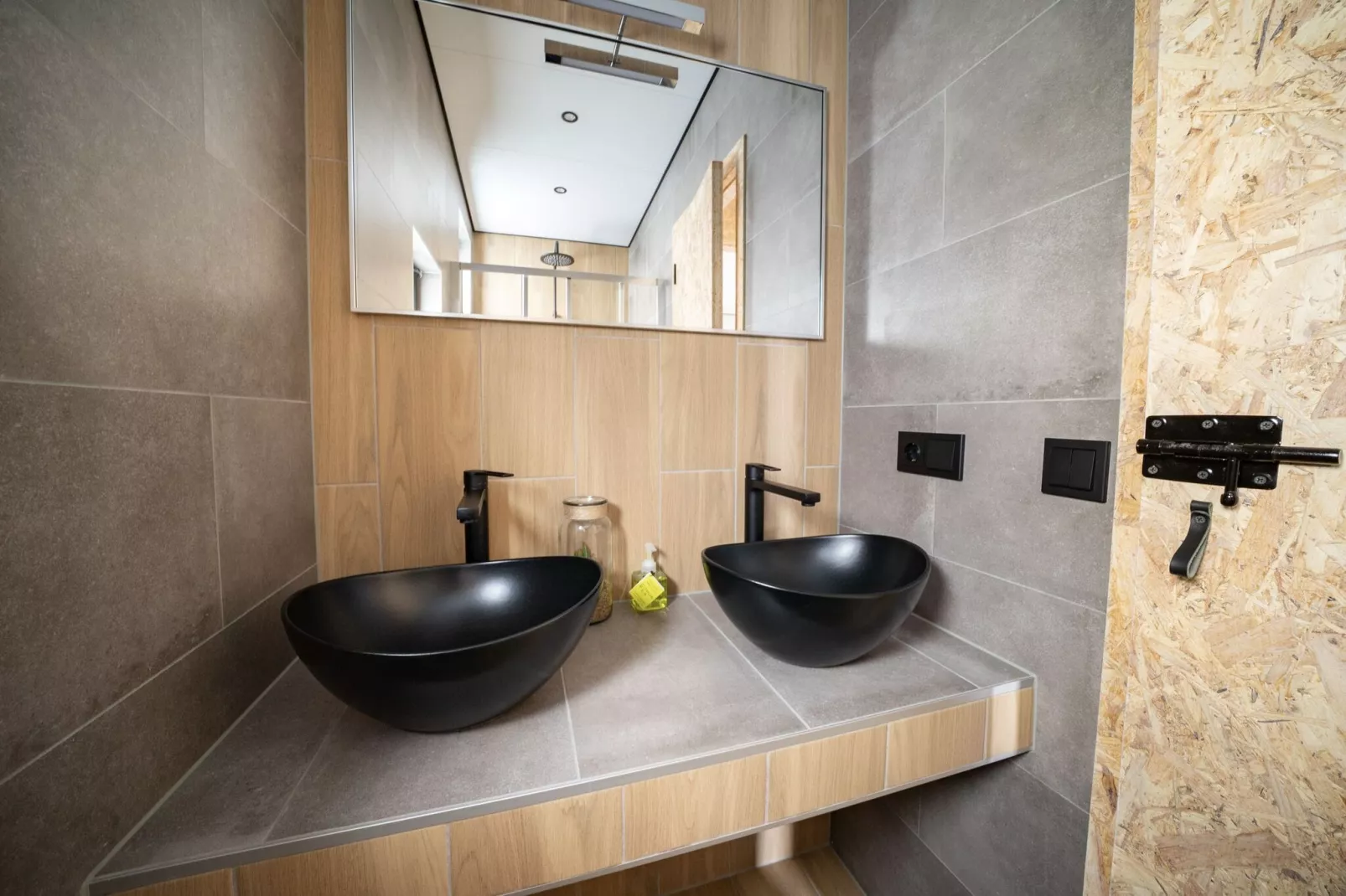 Resort aan de Maas 7-Badezimmer