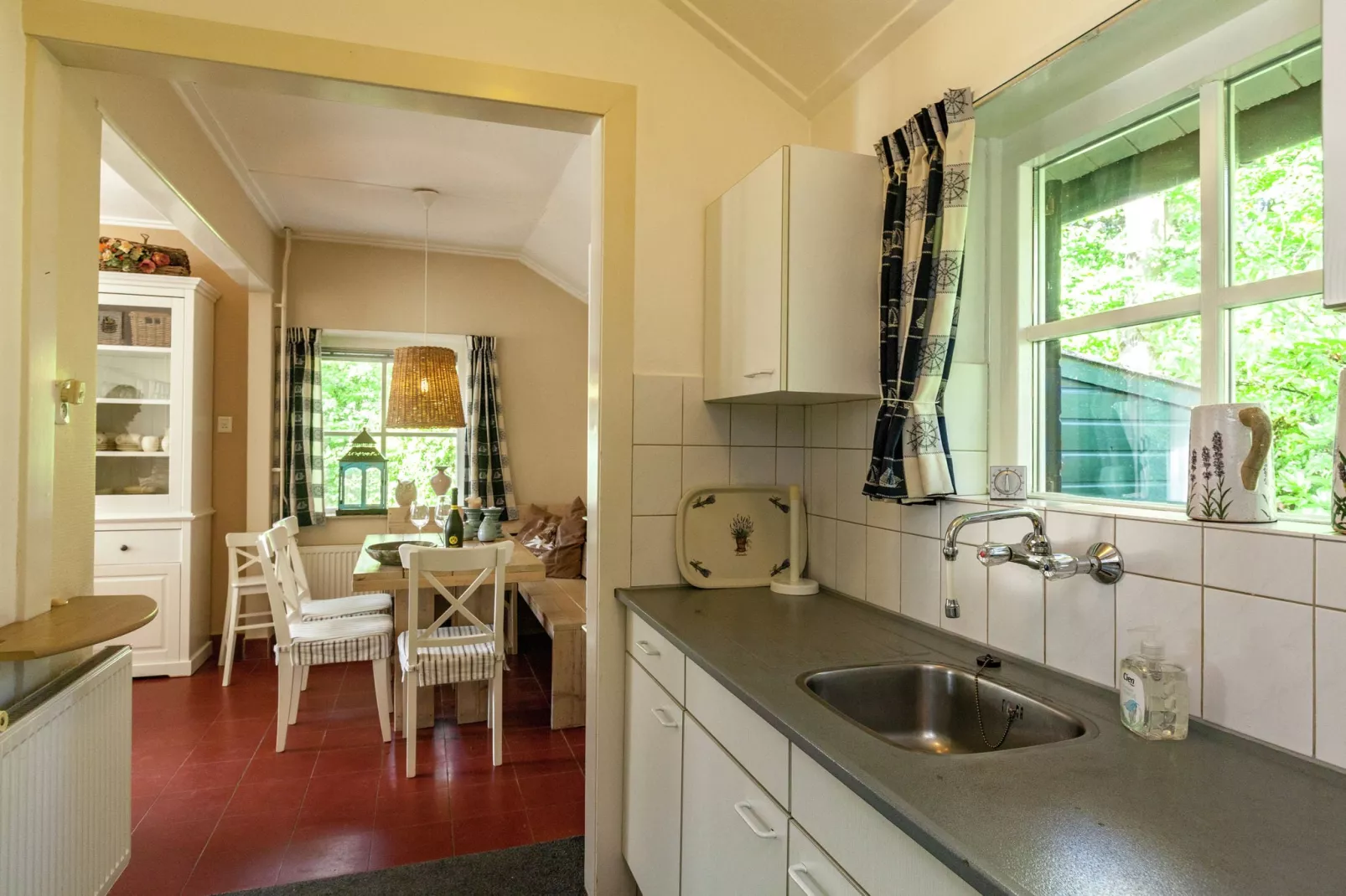 Zeeroos-Kitchen