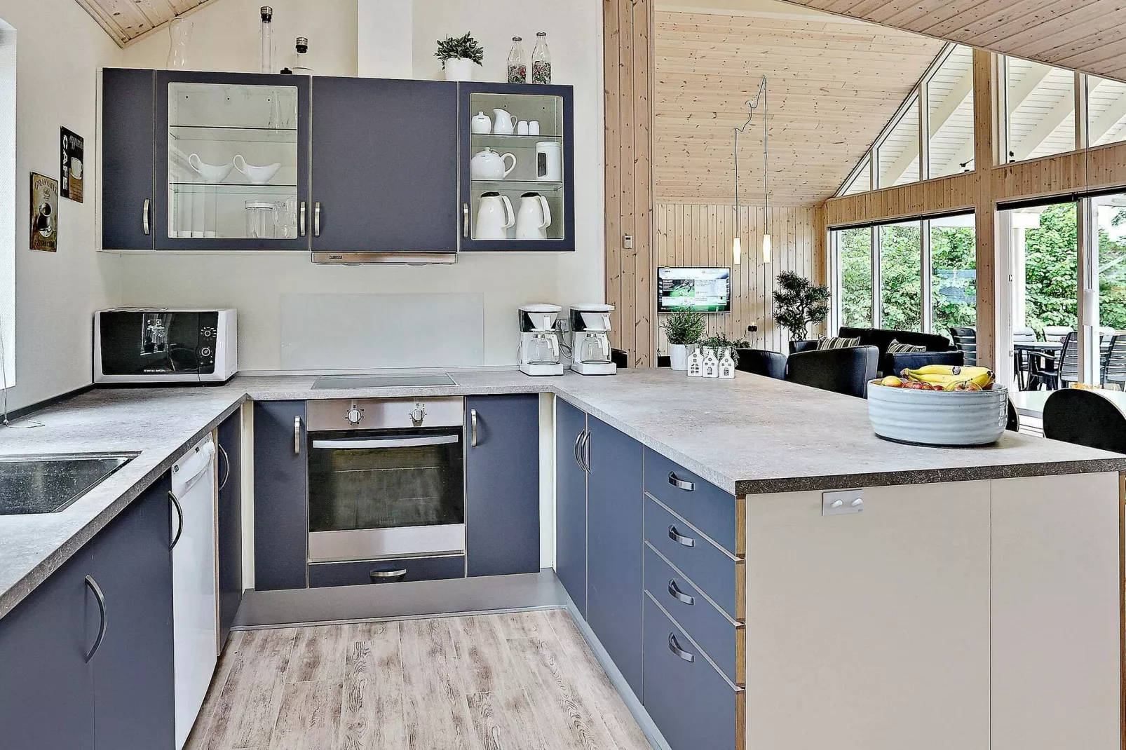 16 person holiday home in Dronningmølle-Indoor