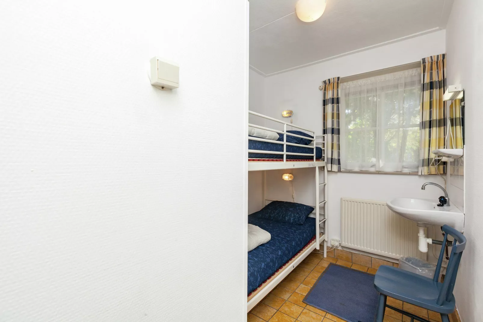 Zeeroos-Bedroom
