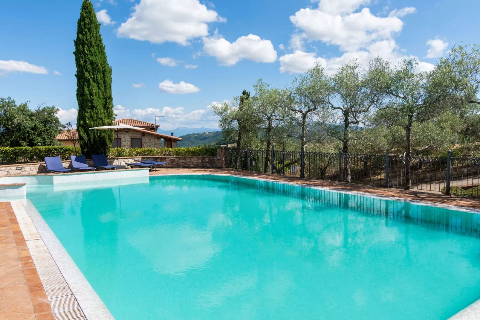 Bilo3-Pool