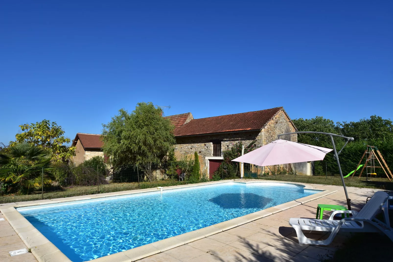 Maison de vacances Le Moulinal Haut-Exterior summer
