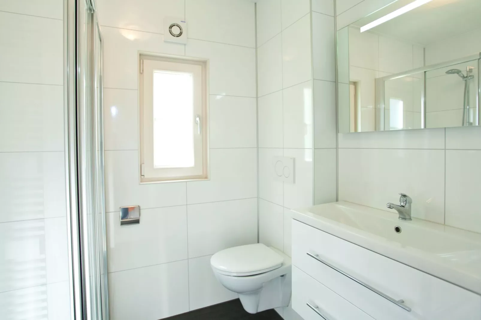 Resort De Zanding 8-Bathroom