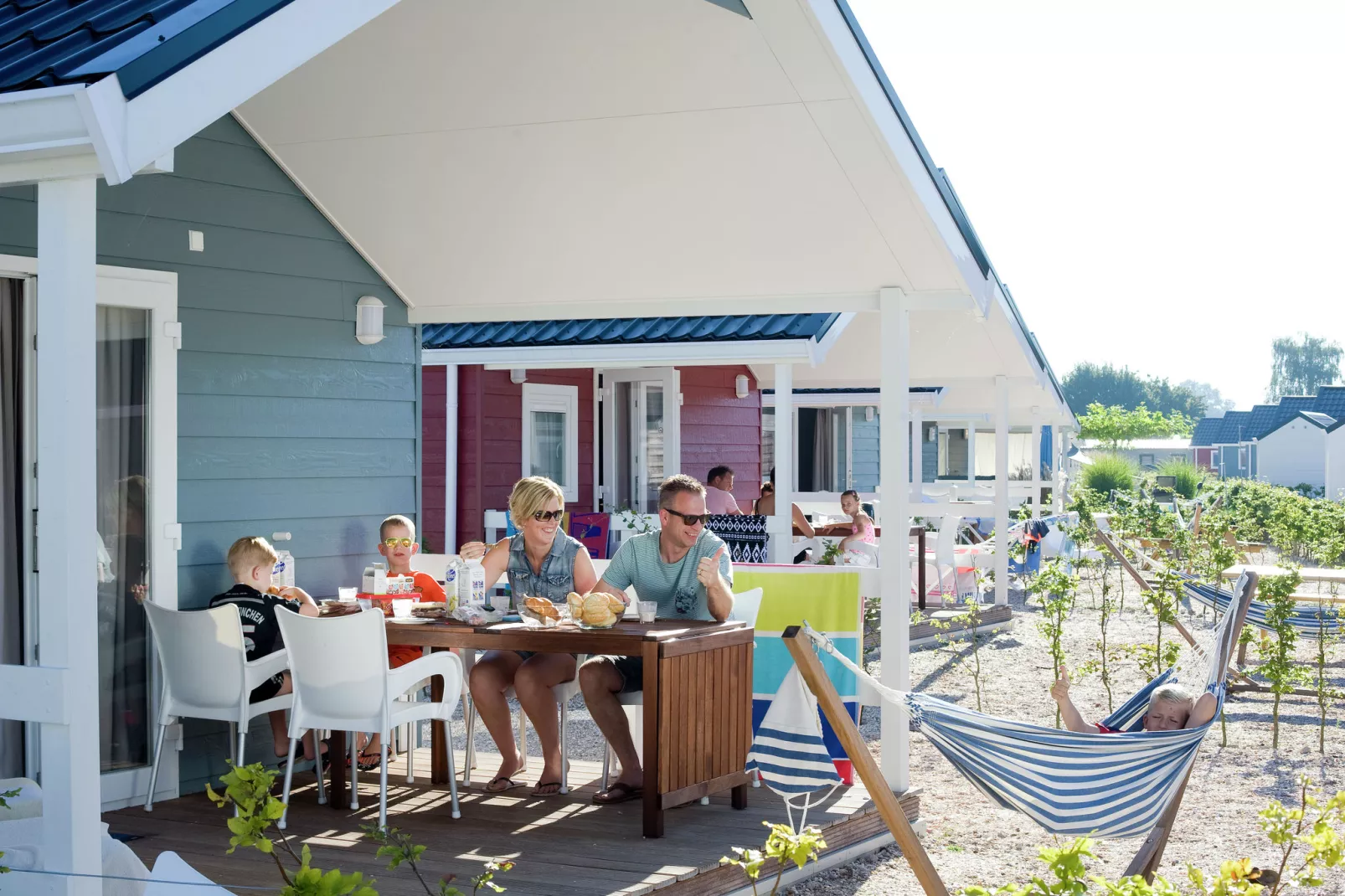 Vakantiepark Eiland van Maurik 2-Terrace balcony
