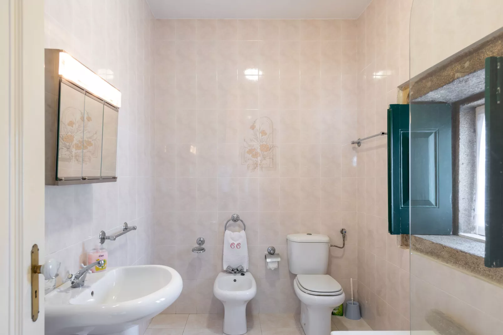 Casa da Castanheta-Bathroom