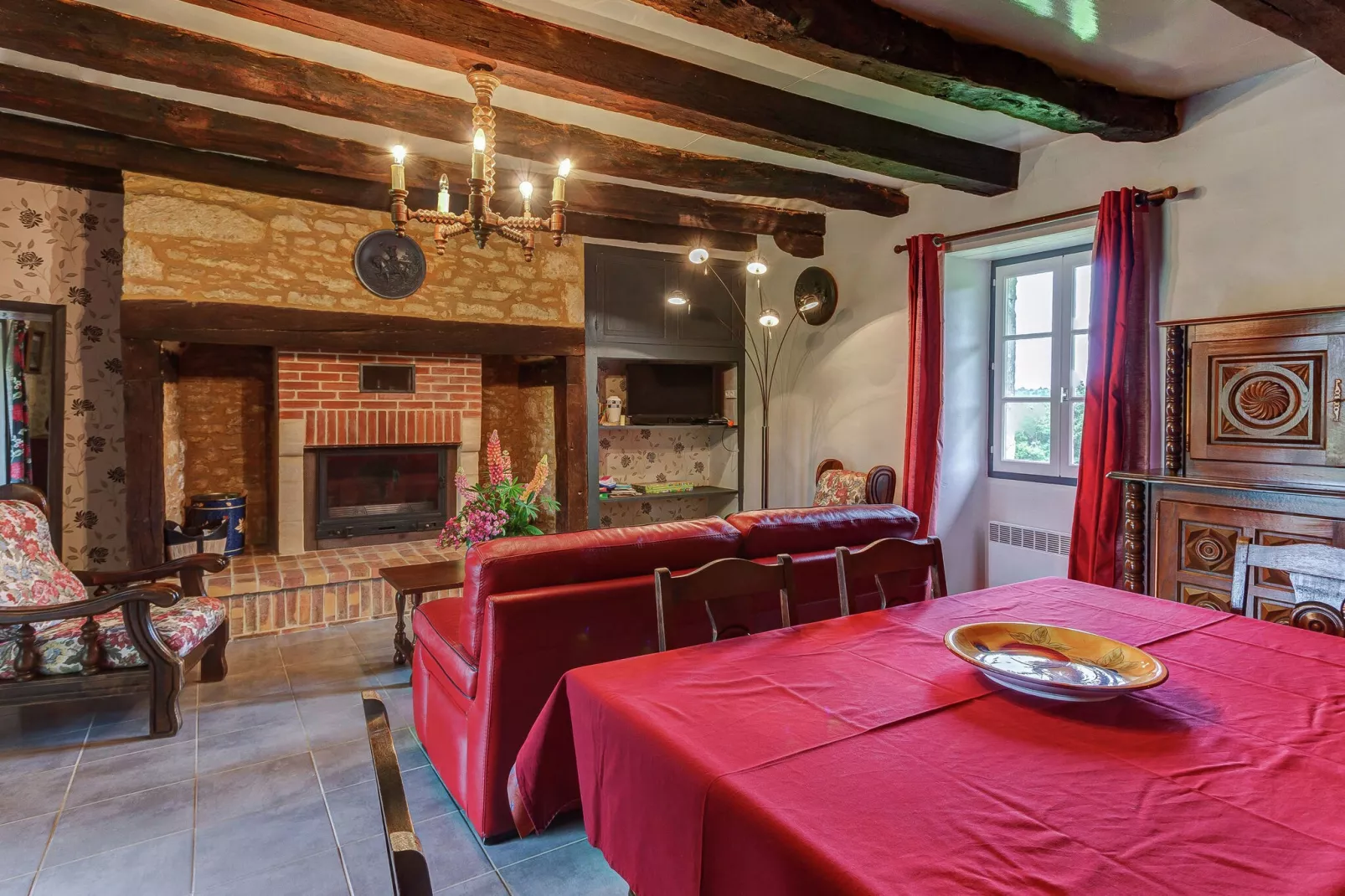 Maison de vacances Le Moulinal Haut-Living room