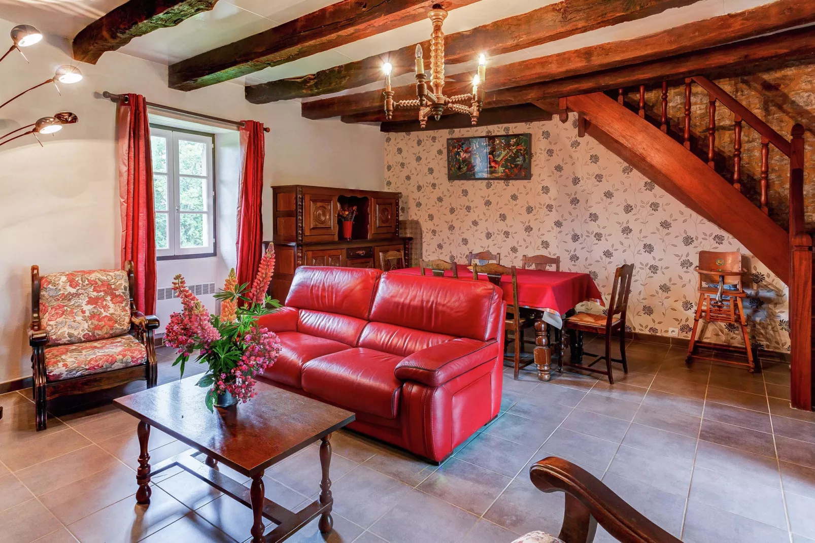 Maison de vacances Le Moulinal Haut-Living room