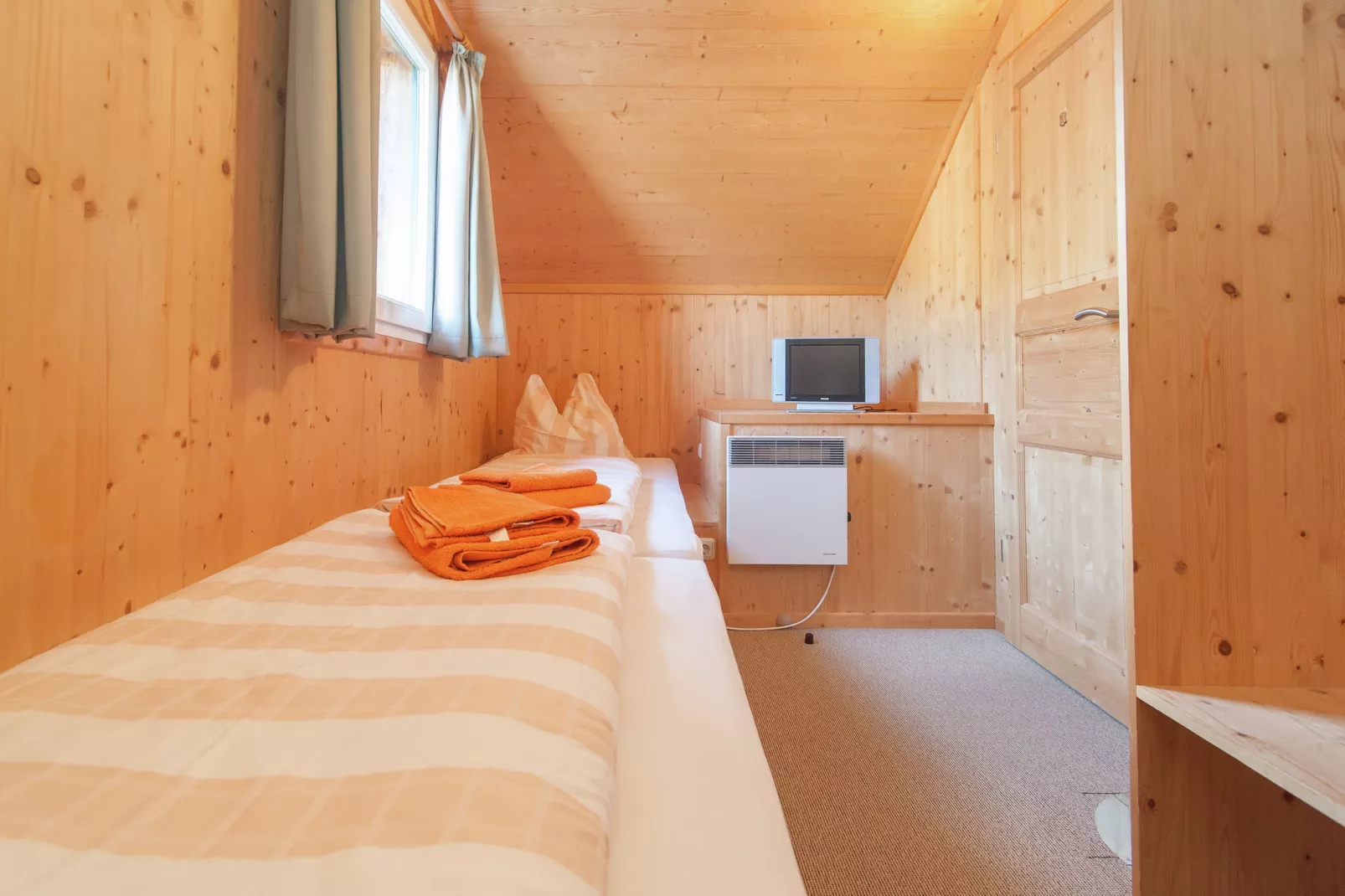 The Austrian Chalet-Bedroom
