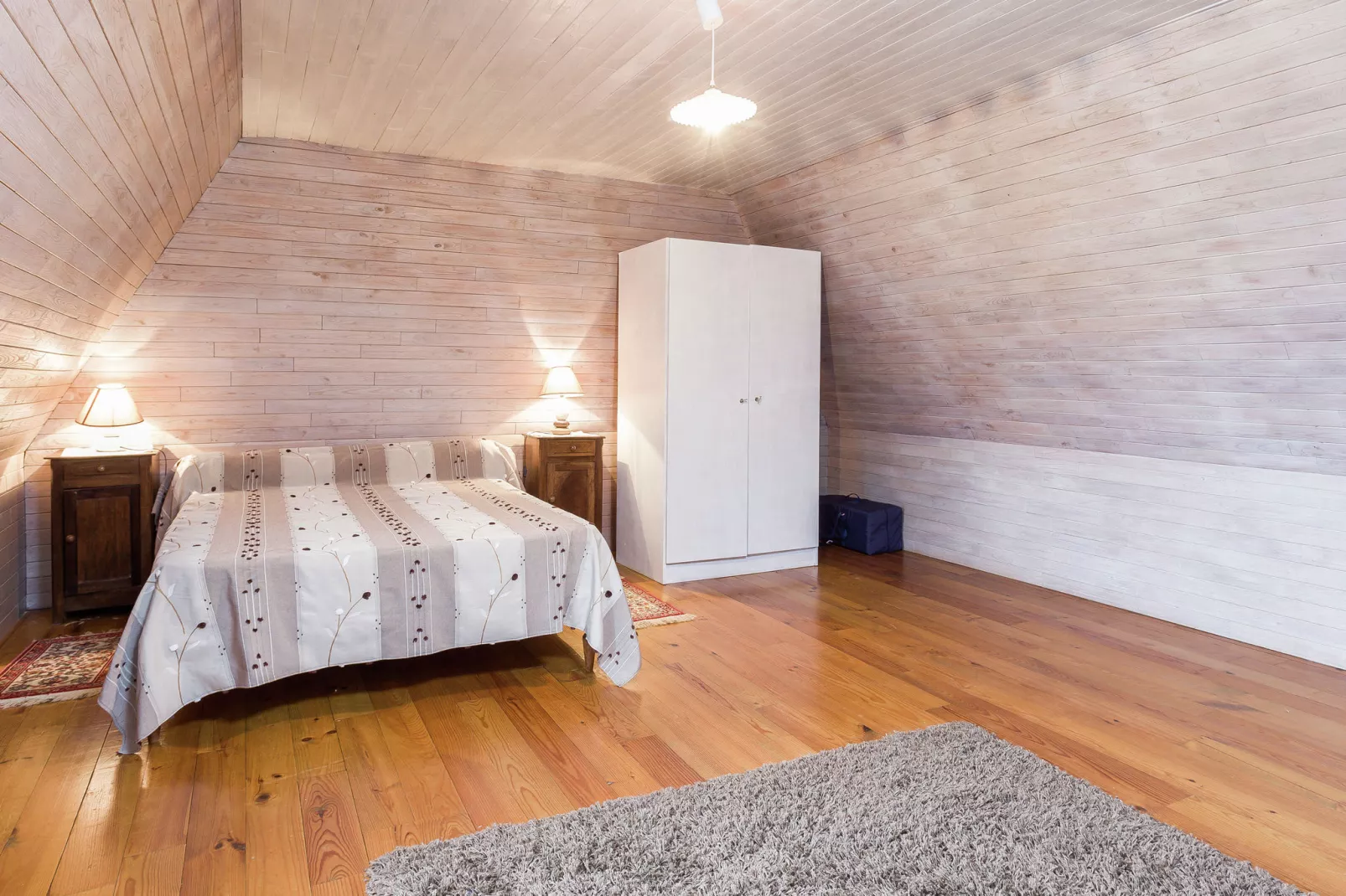 Maison de vacances Le Moulinal Haut-Bedroom