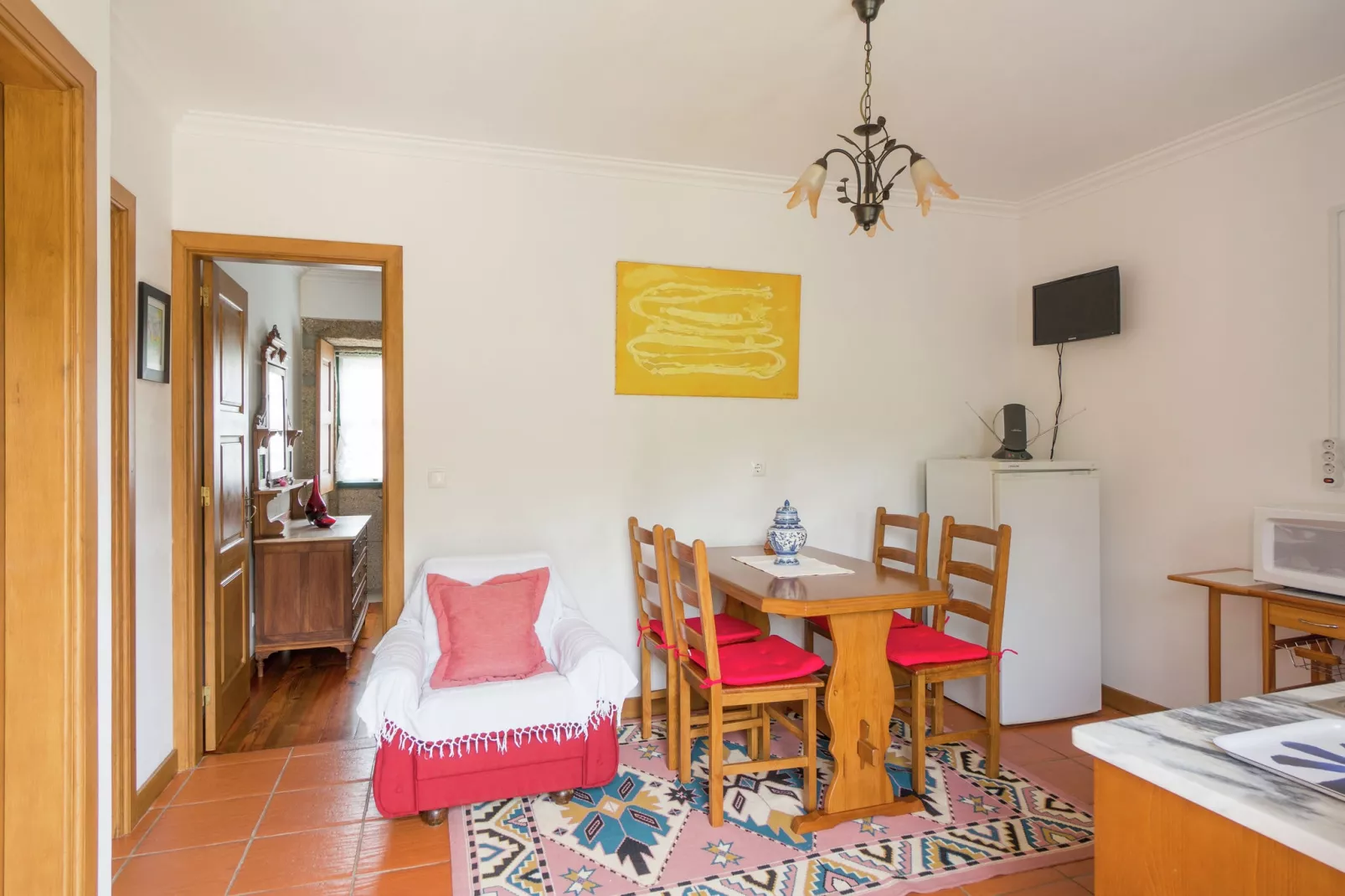Casa da Adega-Living room