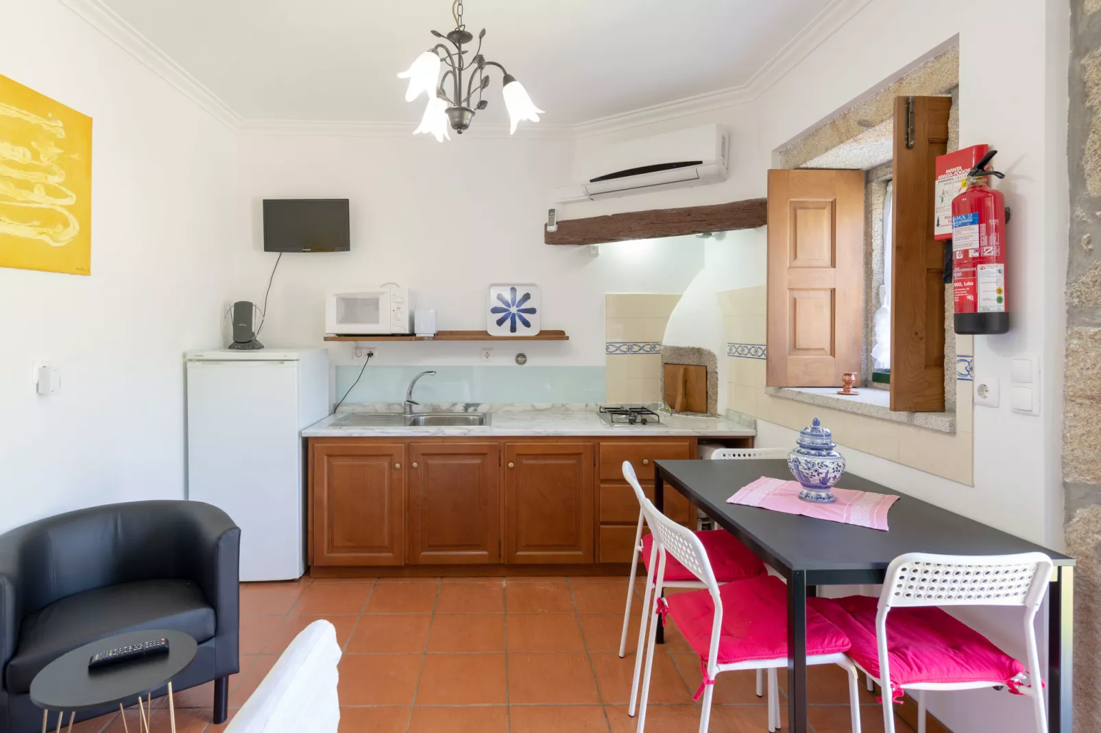 Casa da Adega-Kitchen