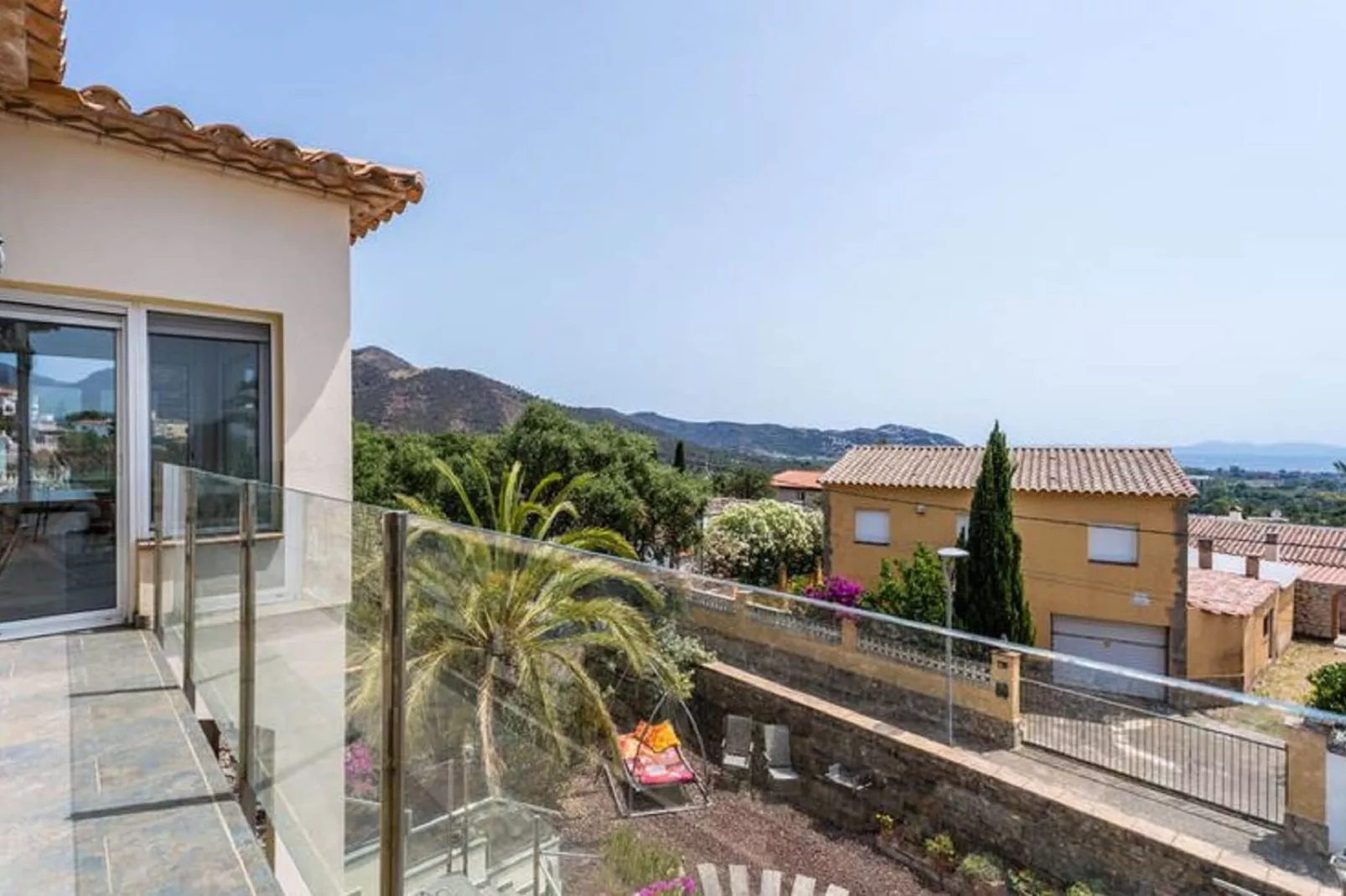Casa de Castilla Dalt-Terrace balcony