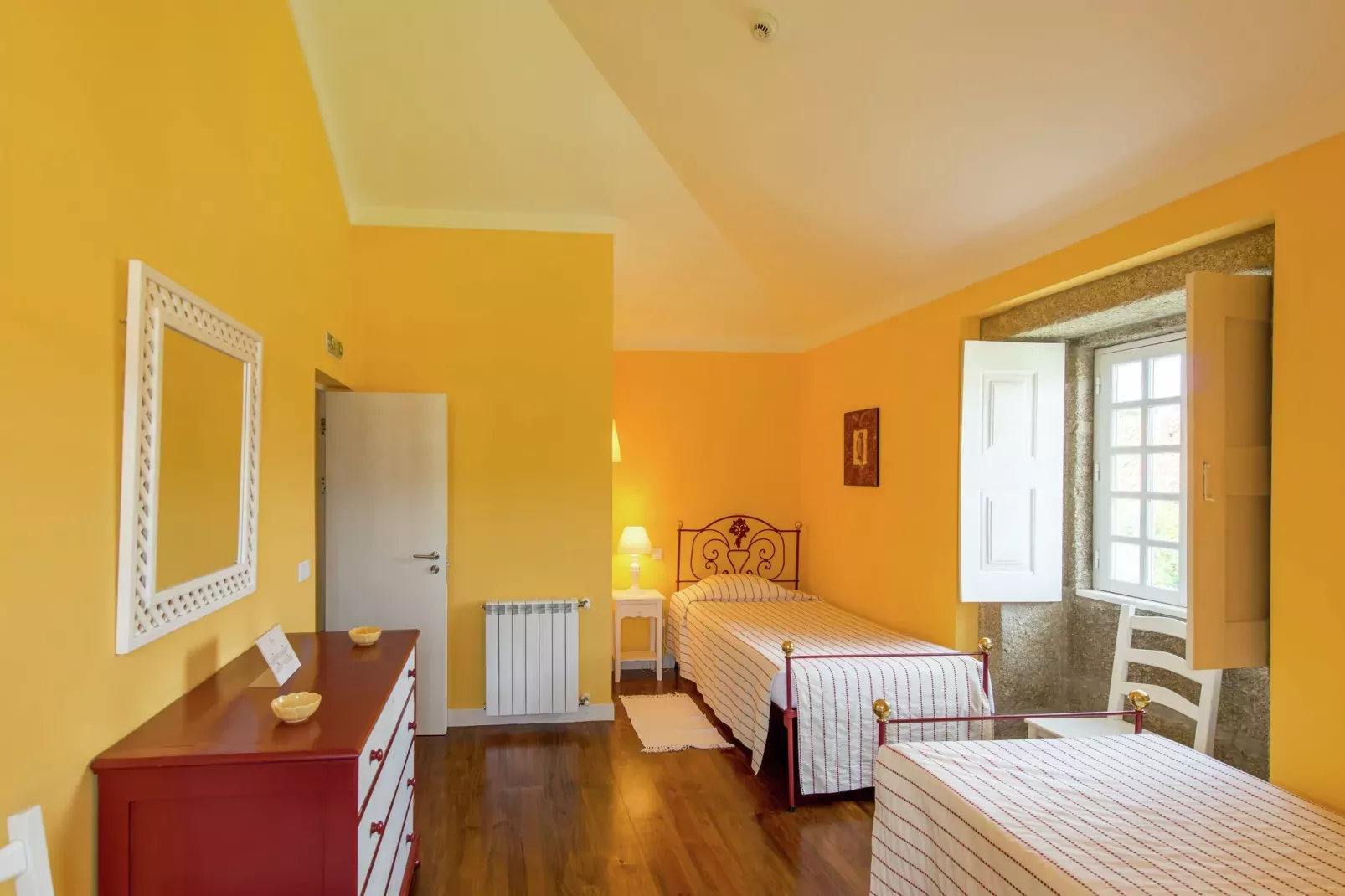 Casa do Tanque-Bedroom