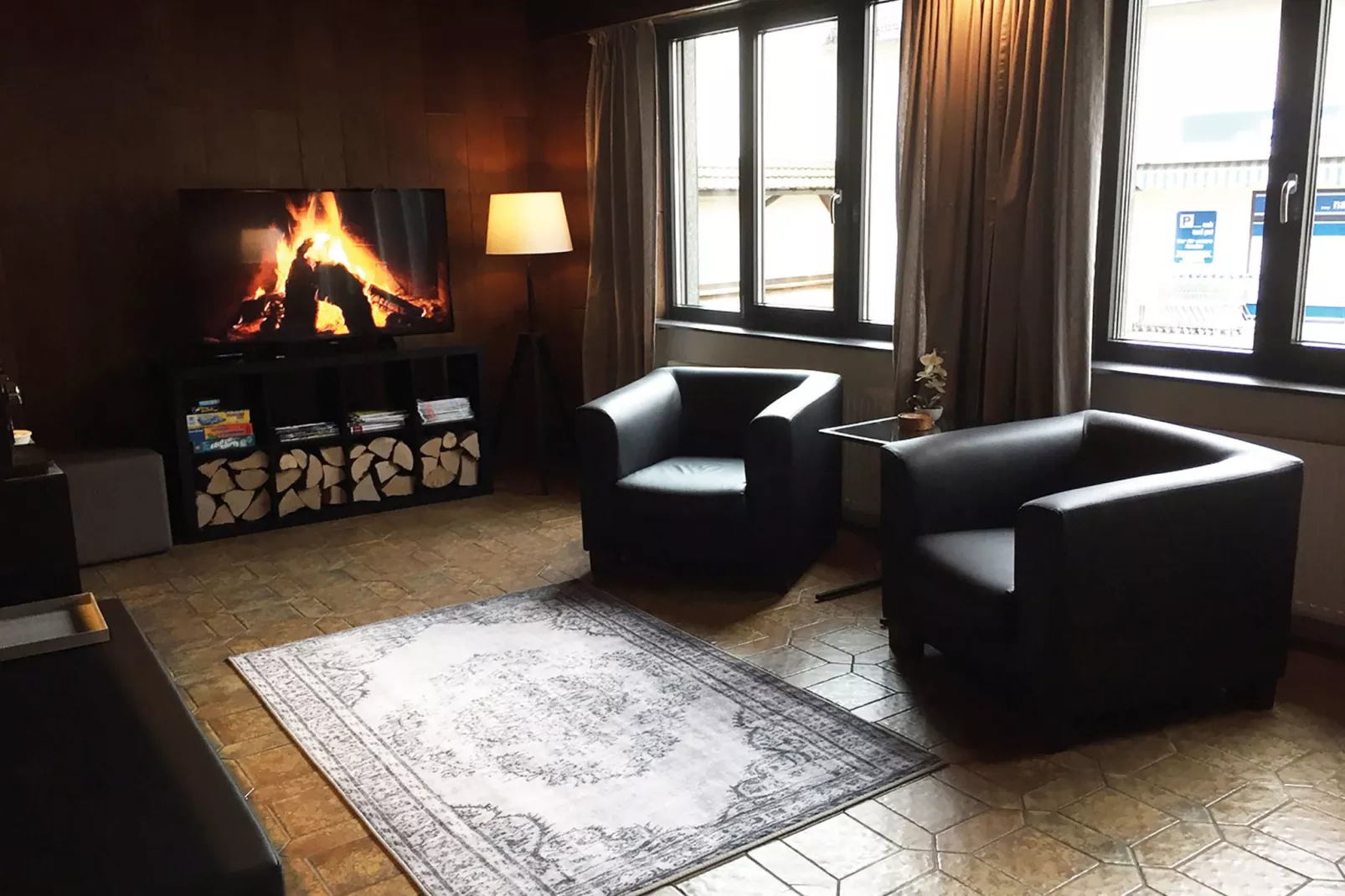 Fabryshof 01-Living room