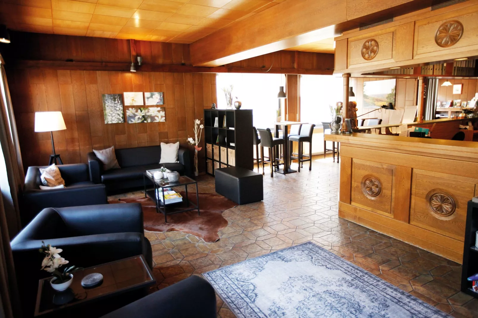 Fabryshof 01-Living room