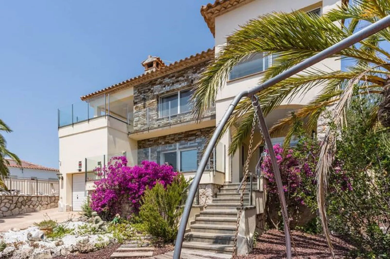 Casa de Castilla Baix-Exterior summer