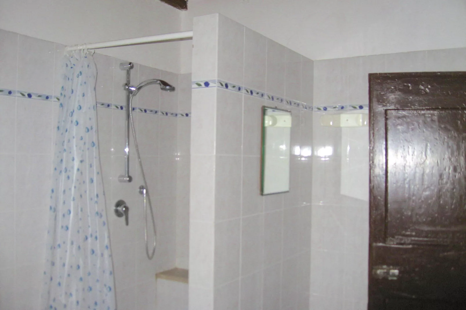 Gelso-Bathroom