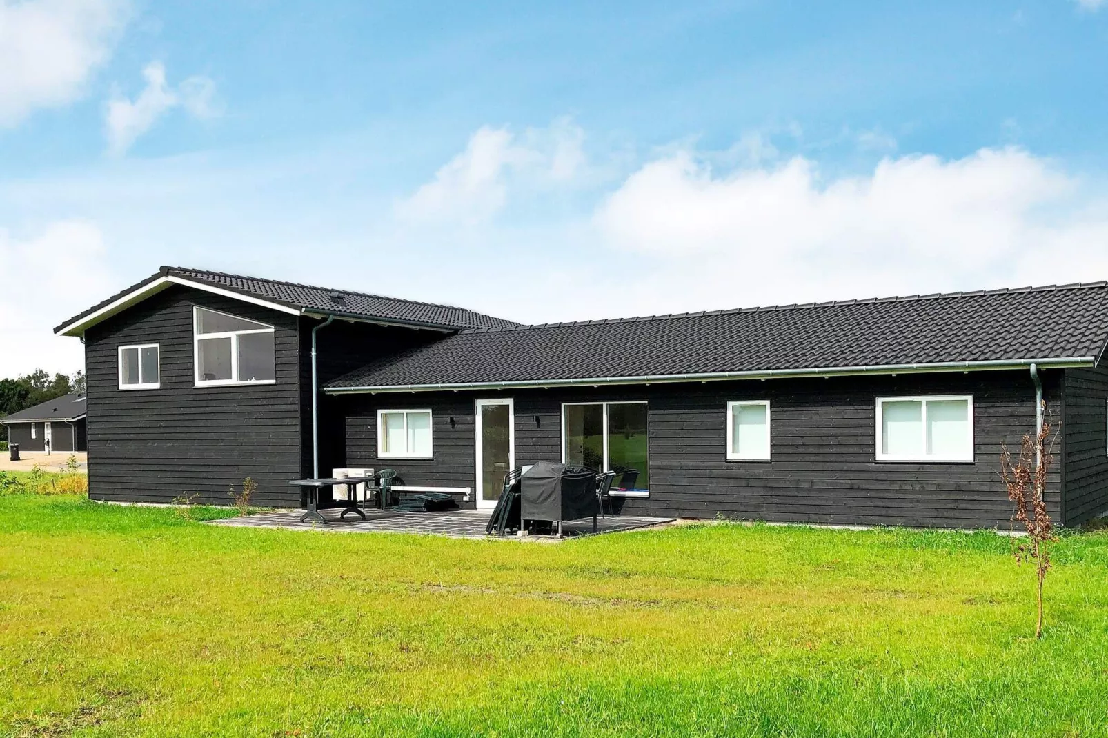 Refuge scandinave au bord du lac-By Traum