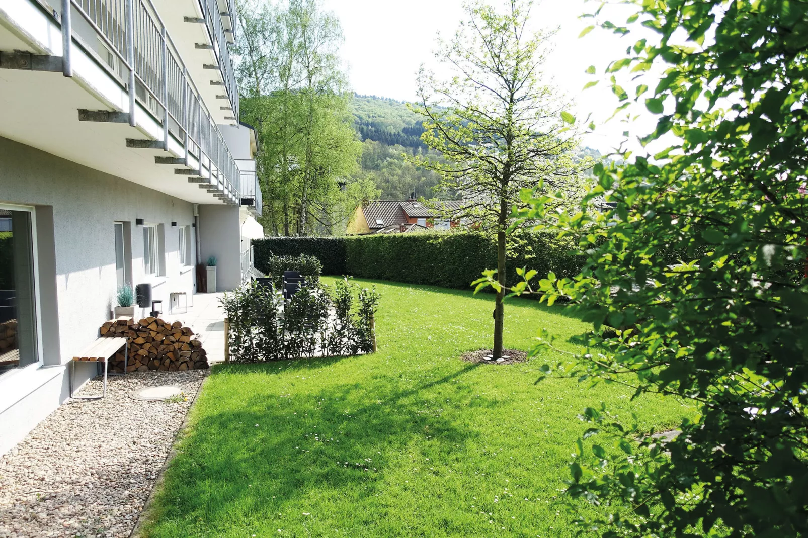 Fabryshof 01-Gardens summer