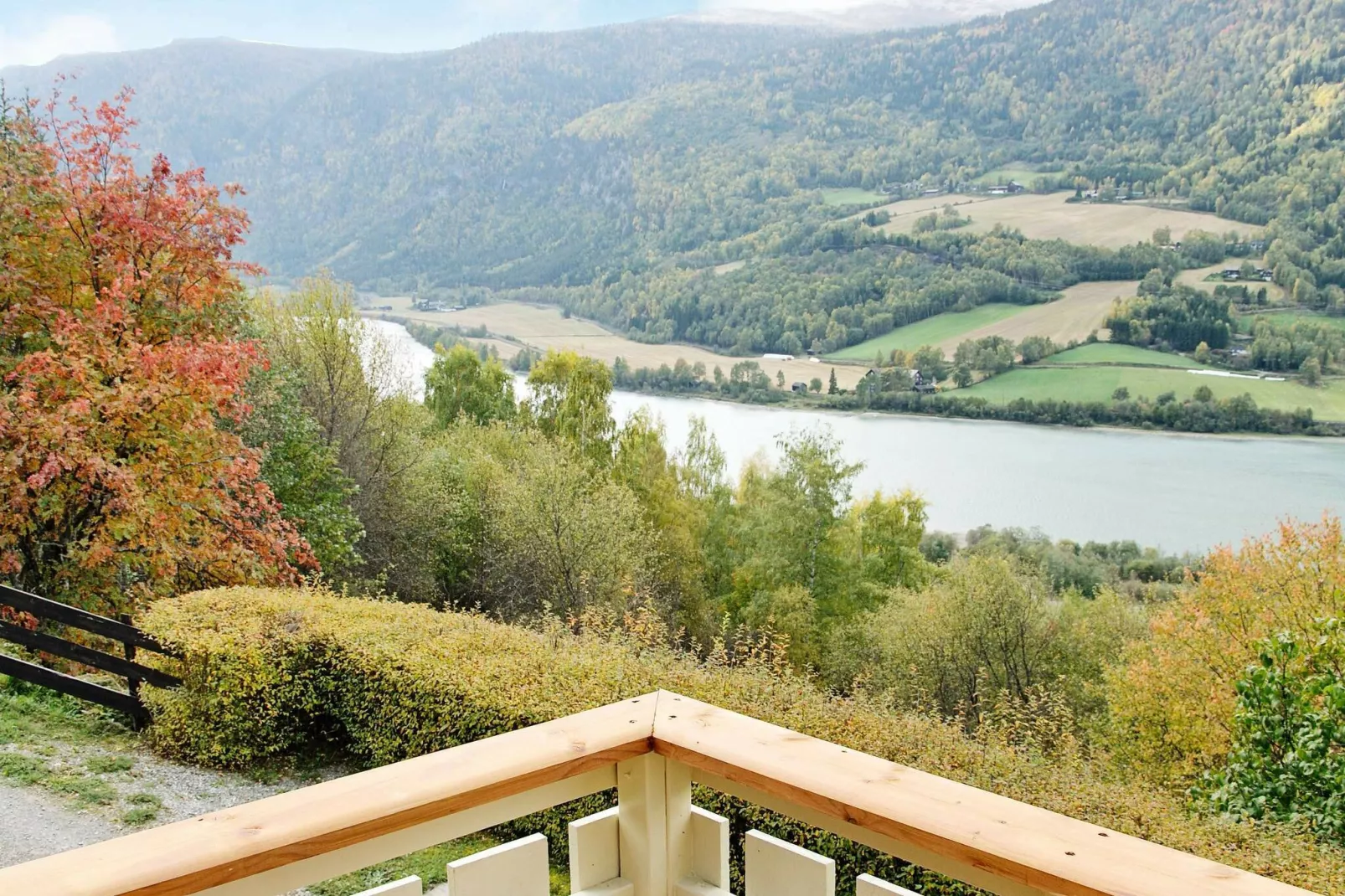 95631 RUNNINGEN-Water view