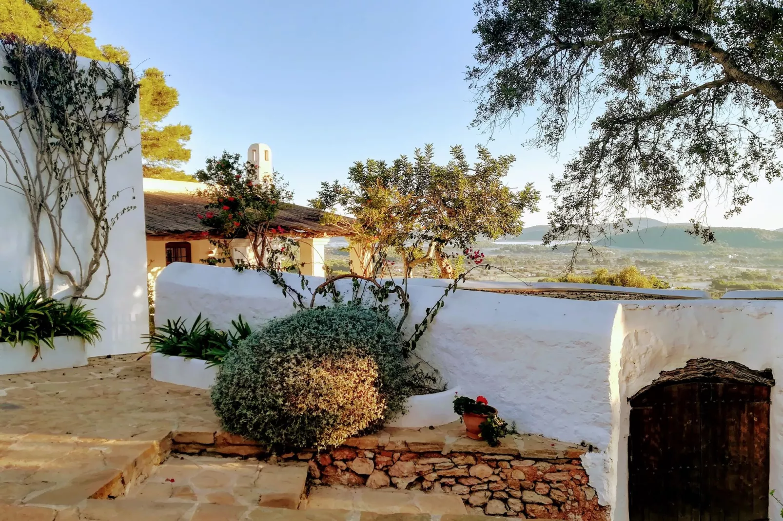 Finca Planetas-View in summer