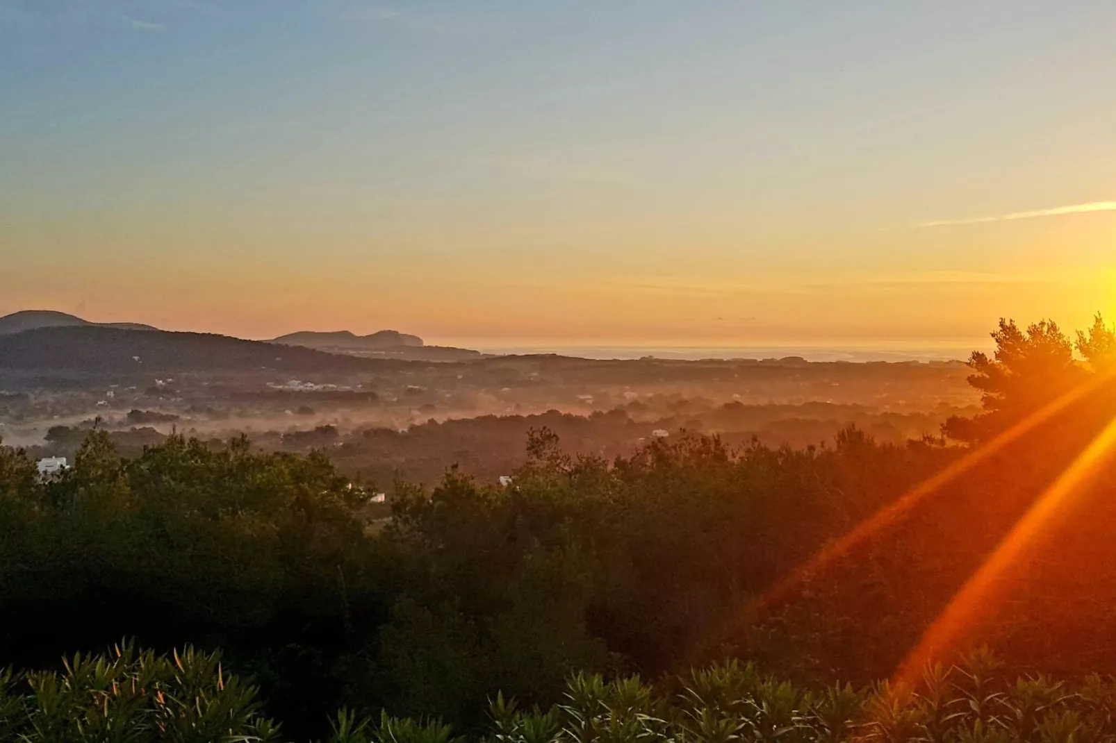 Finca Planetas-View in summer