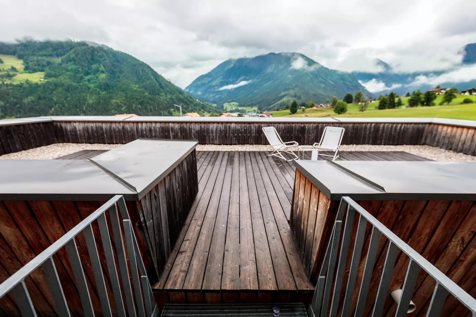 Alpenrock Schladming 3-Terrace balcony