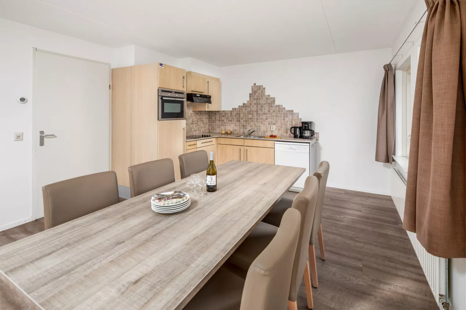 Vakantiepark Soeten Haert 13-Esszimmer