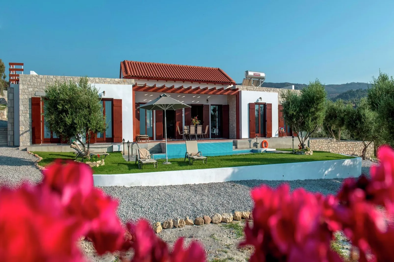 Villa Kyria-Exterior summer