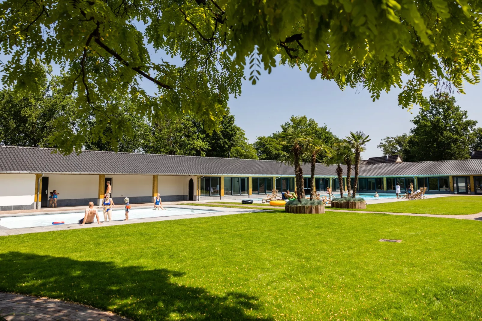 Hof van Salland 2-Park facilities